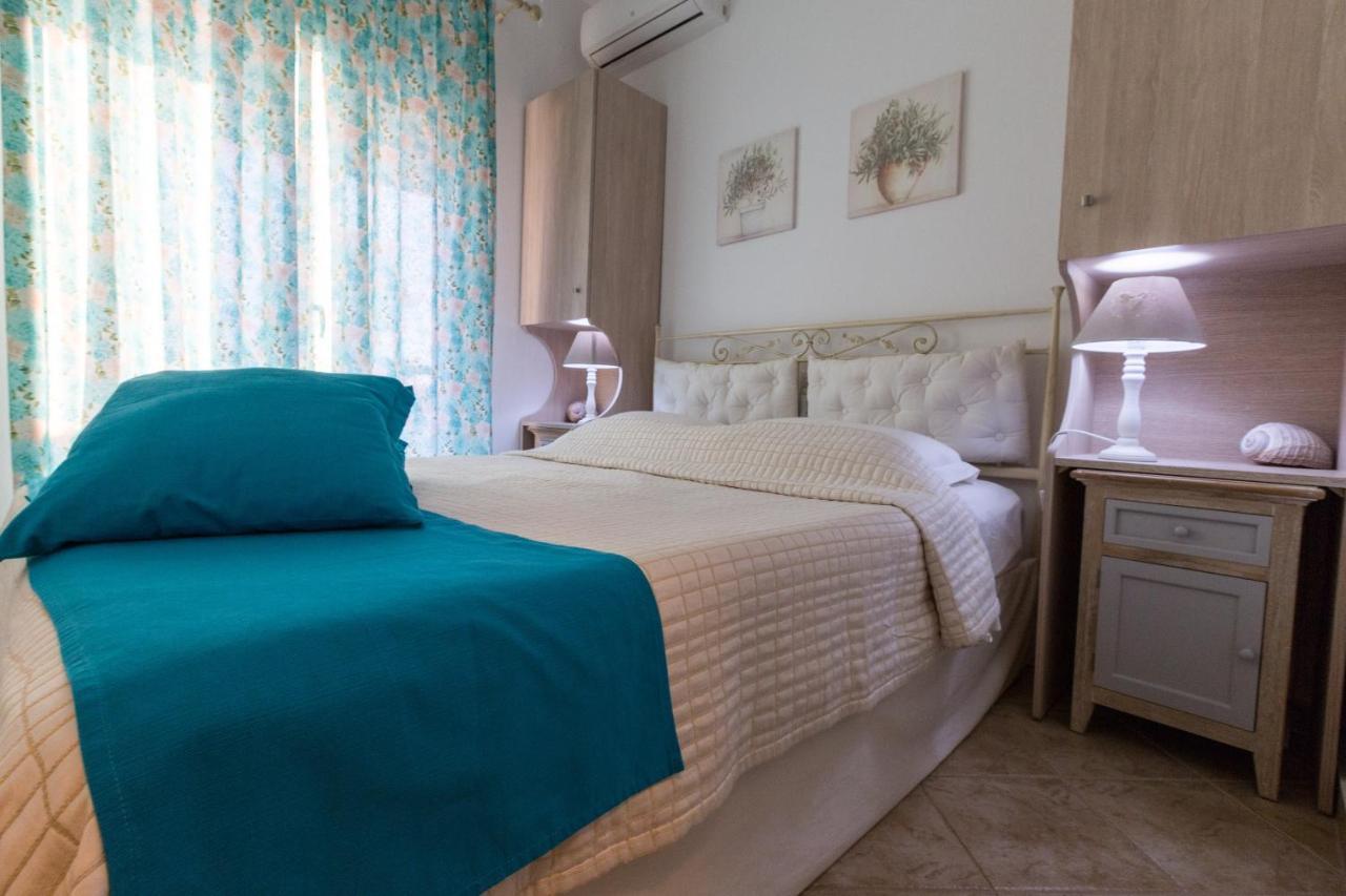 Moriel Seaside Homes Suites Elia Nikitis Exterior foto